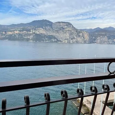 Dolce View *