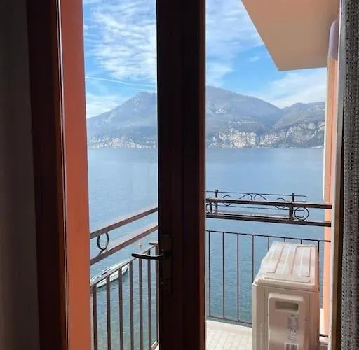 Dolce View Lägenhet Brenzone sul Garda